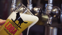Cargar imagen en el visor de la galería, Cerveza Loba "BLANKA", estilo: Witbier